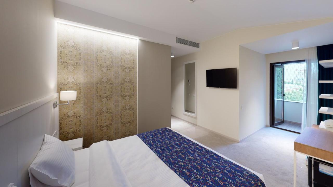 Epigraph Design Kosher Hotel Tbilissi Extérieur photo