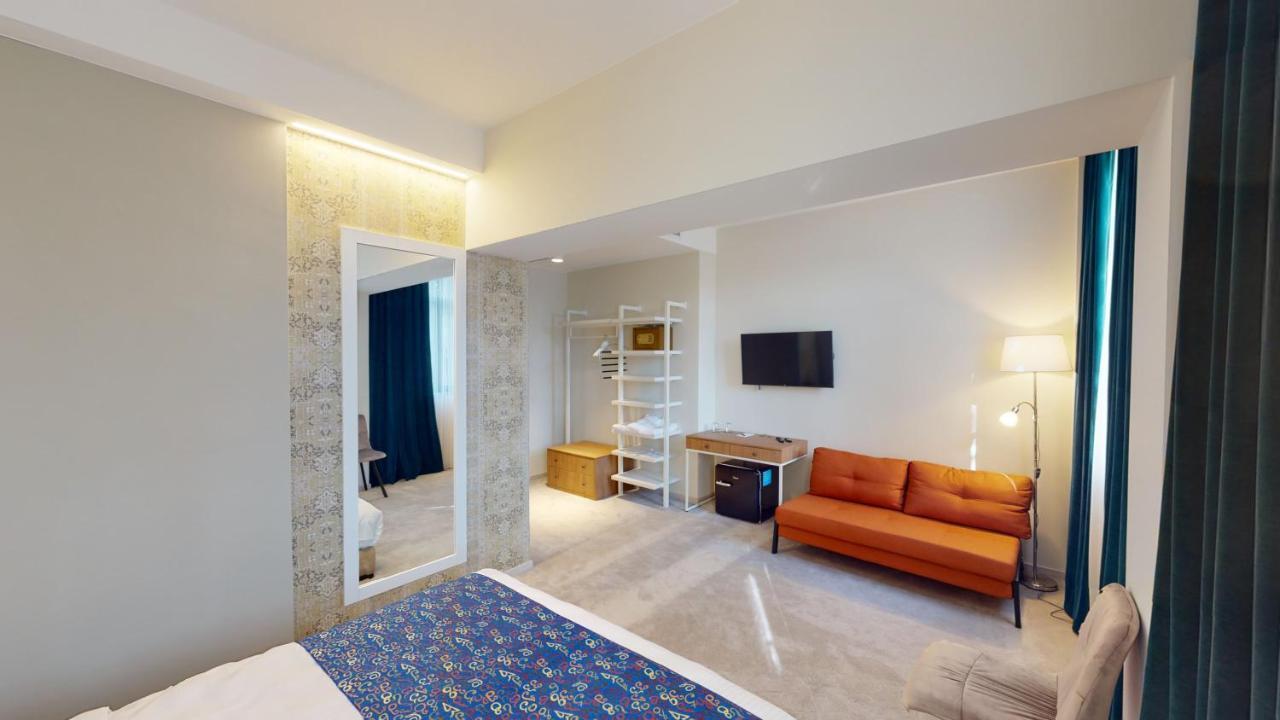 Epigraph Design Kosher Hotel Tbilissi Extérieur photo