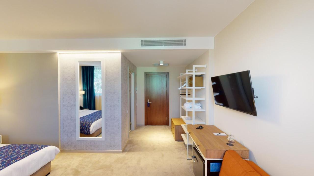 Epigraph Design Kosher Hotel Tbilissi Extérieur photo